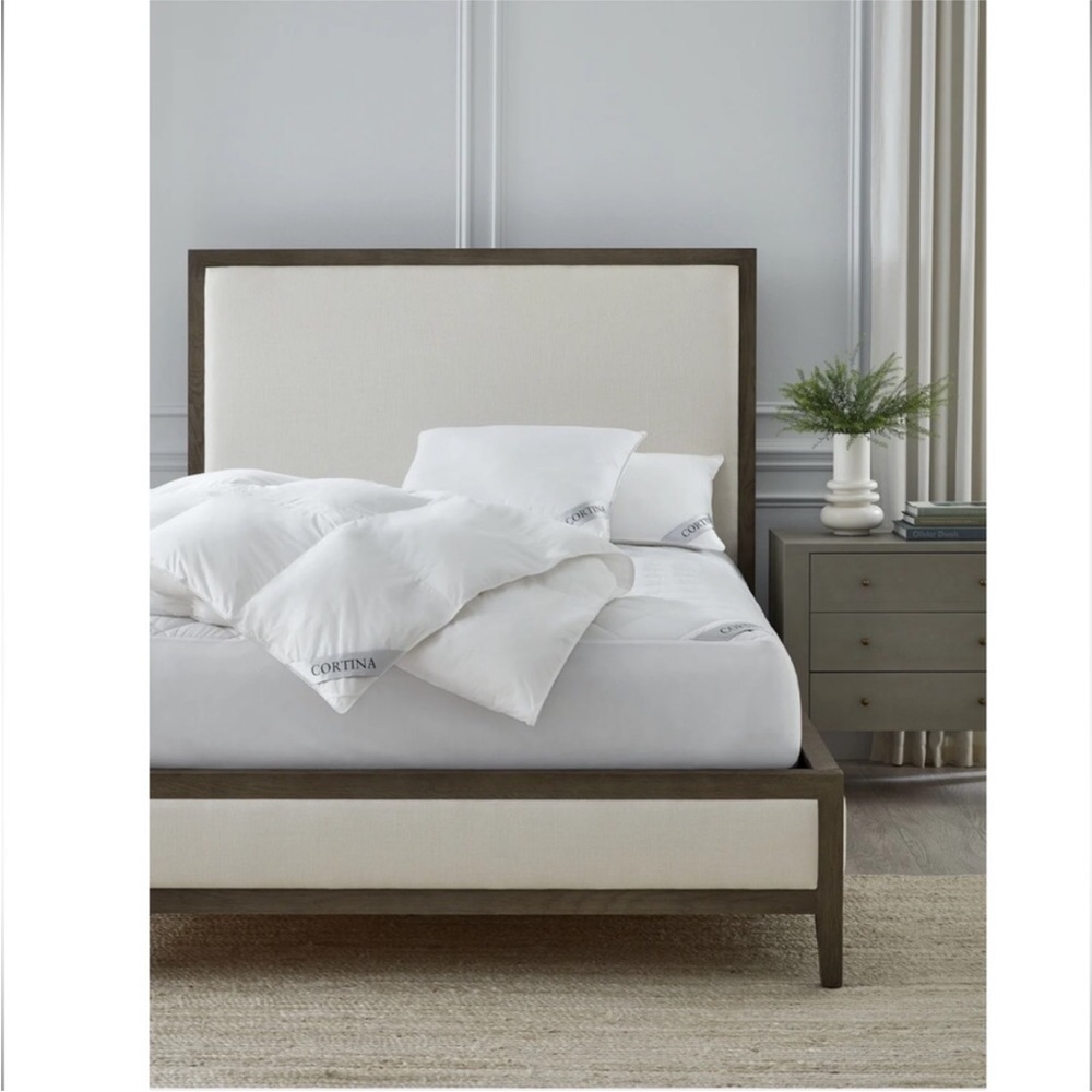 New Sferra Cortina down alternative duvet full/queen